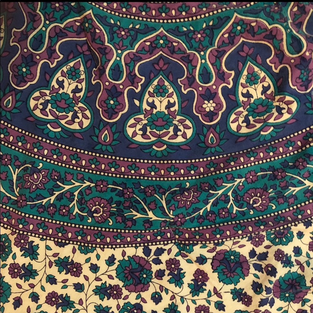 Comforter - Picture 3 of 3
